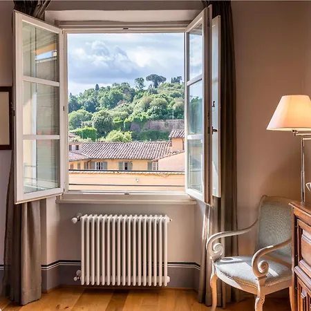 Genteel Piazza Pitti Apartamento Florença