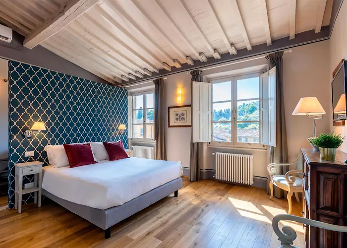 Genteel Piazza Pitti Apartment Florence