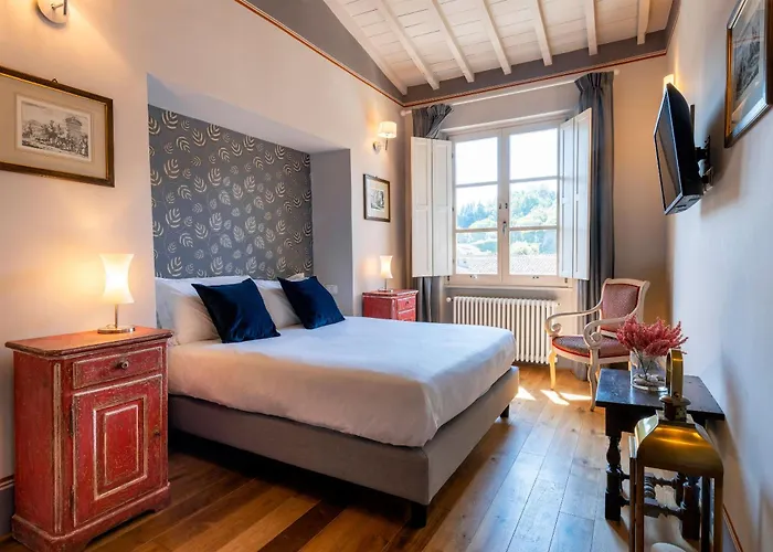Genteel Piazza Pitti Apartment Florence